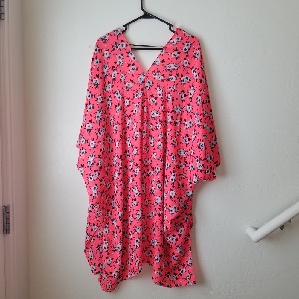 Agnes & Dora Plus Sz Pink Floral Flowy Kimono - Picture 10 of 12